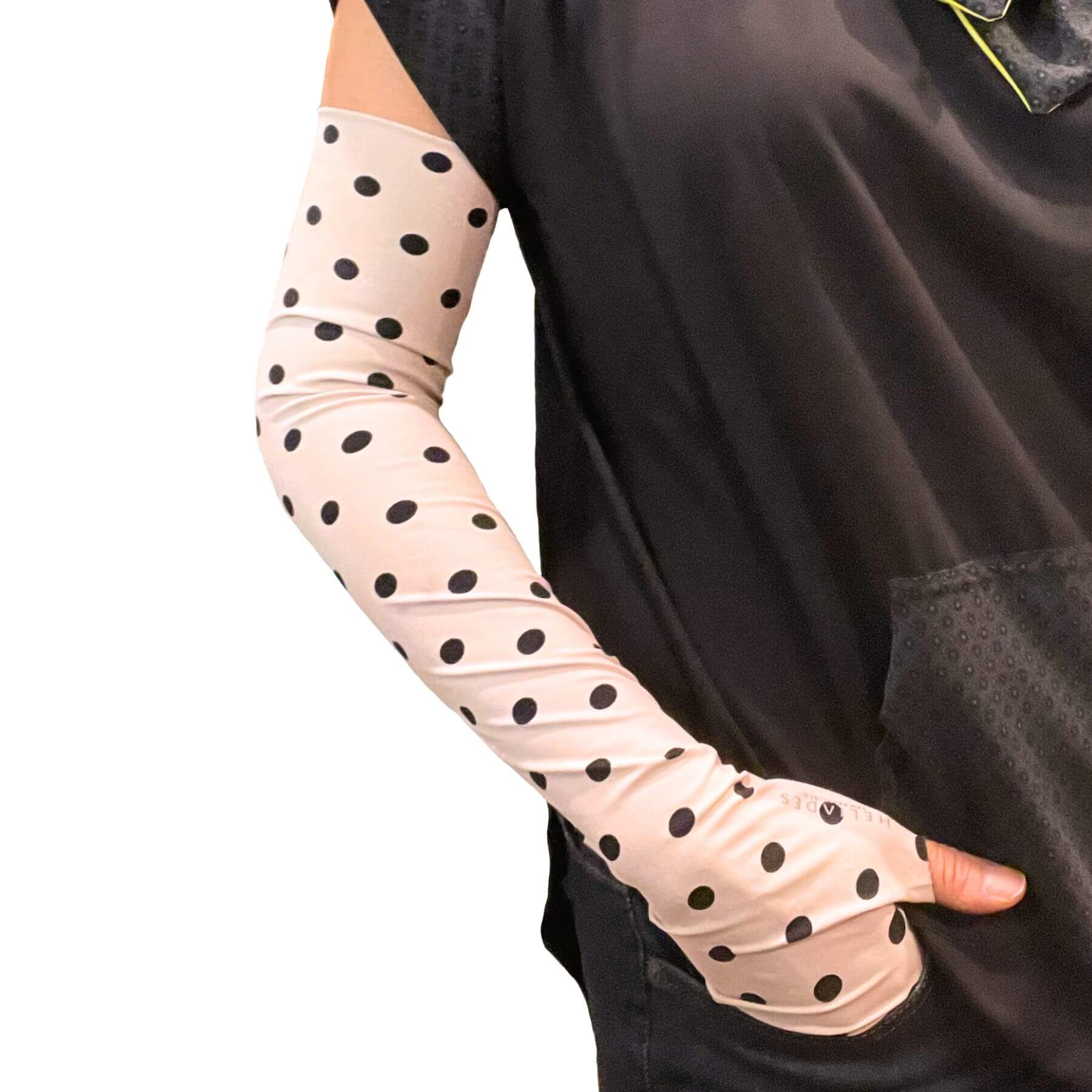 #color_pink polka dot