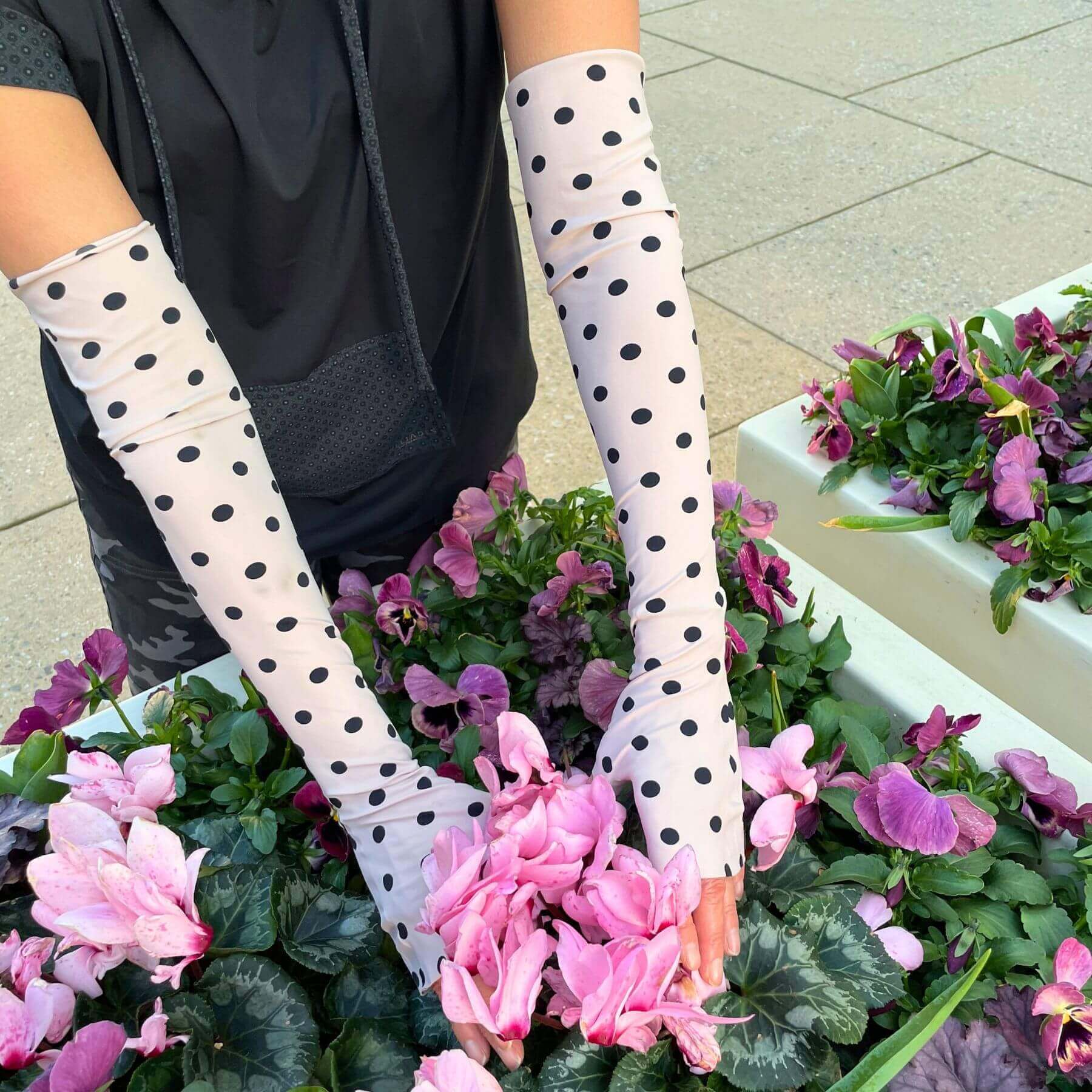 #color_pink polka dot