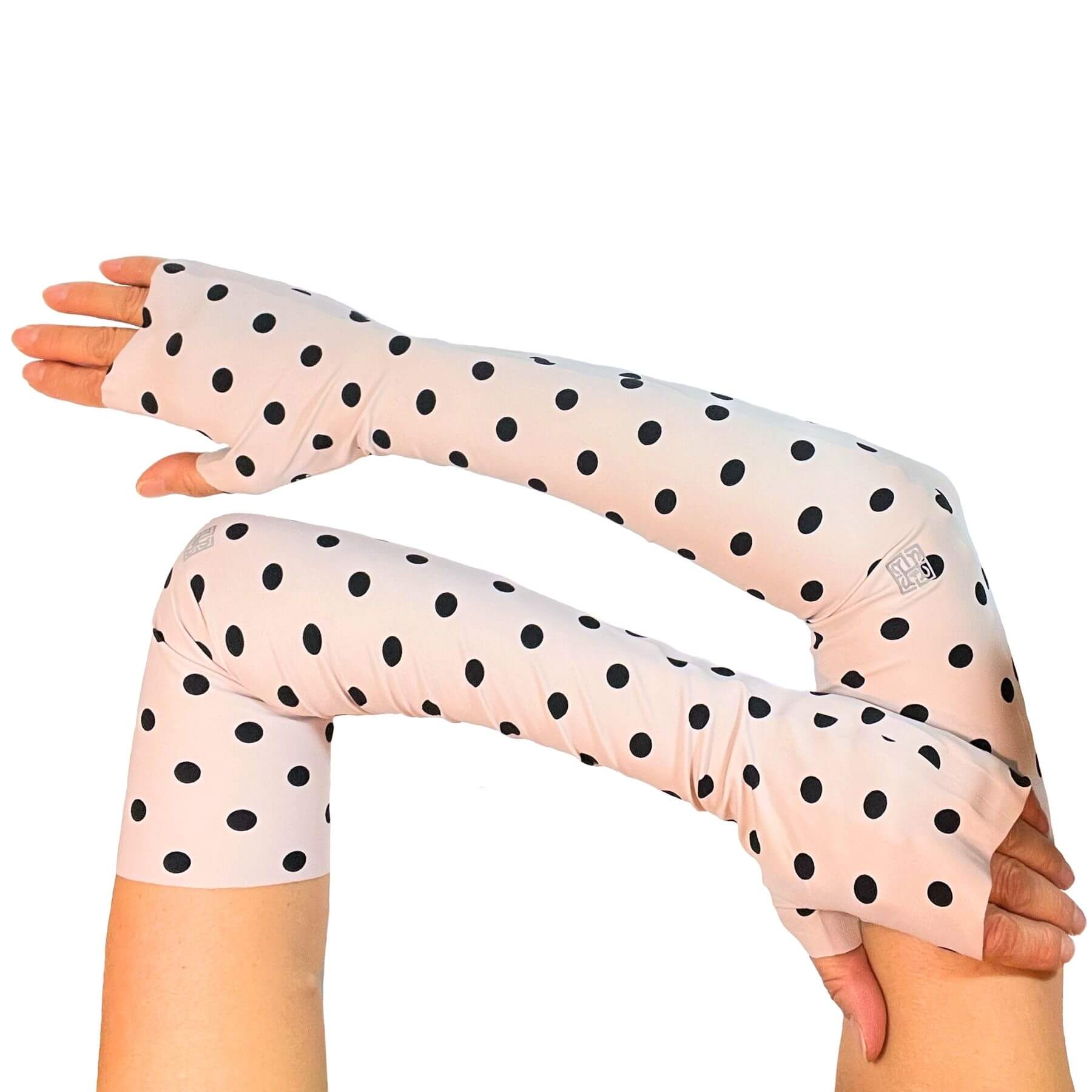 #color_pink polka dot