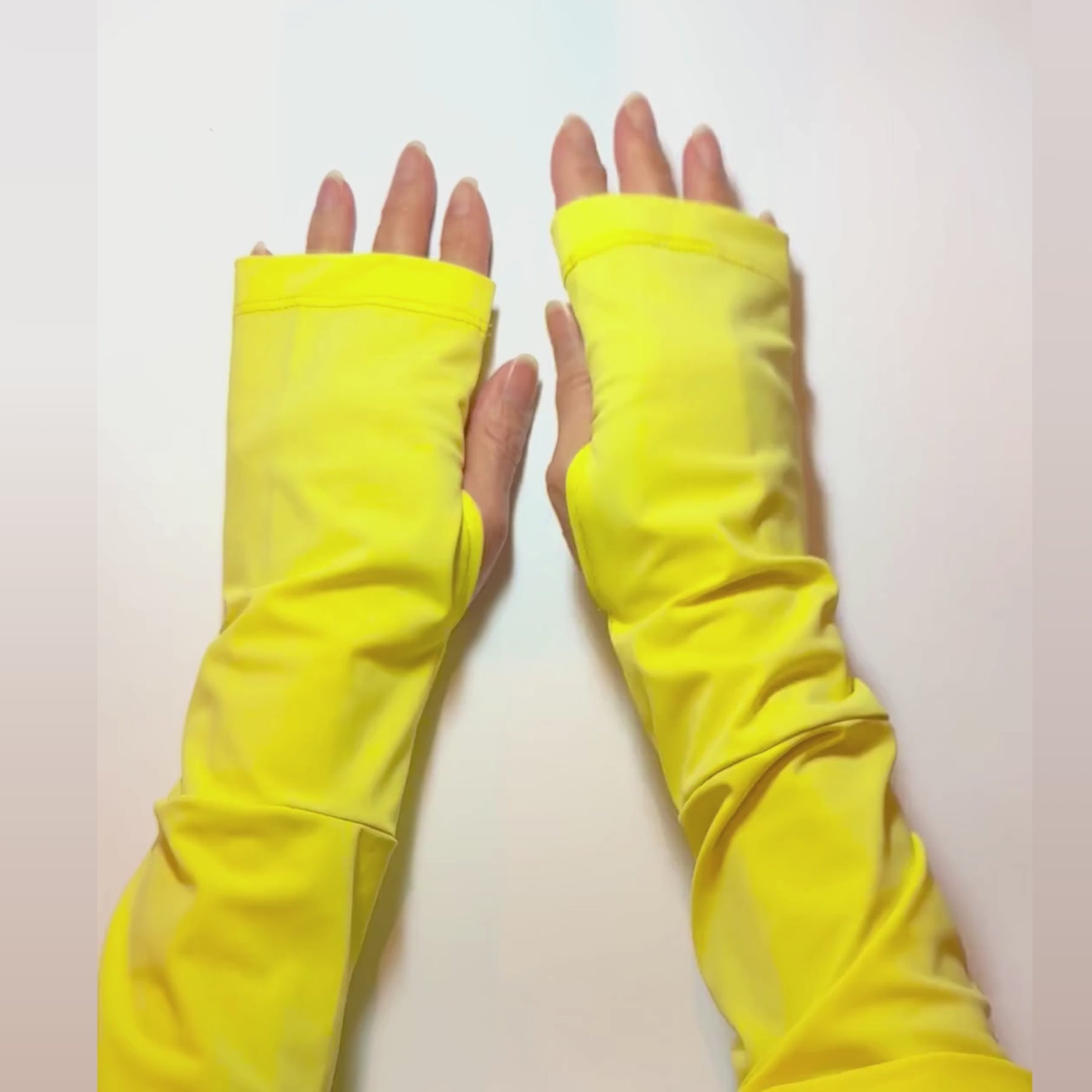 #color_blue yellow