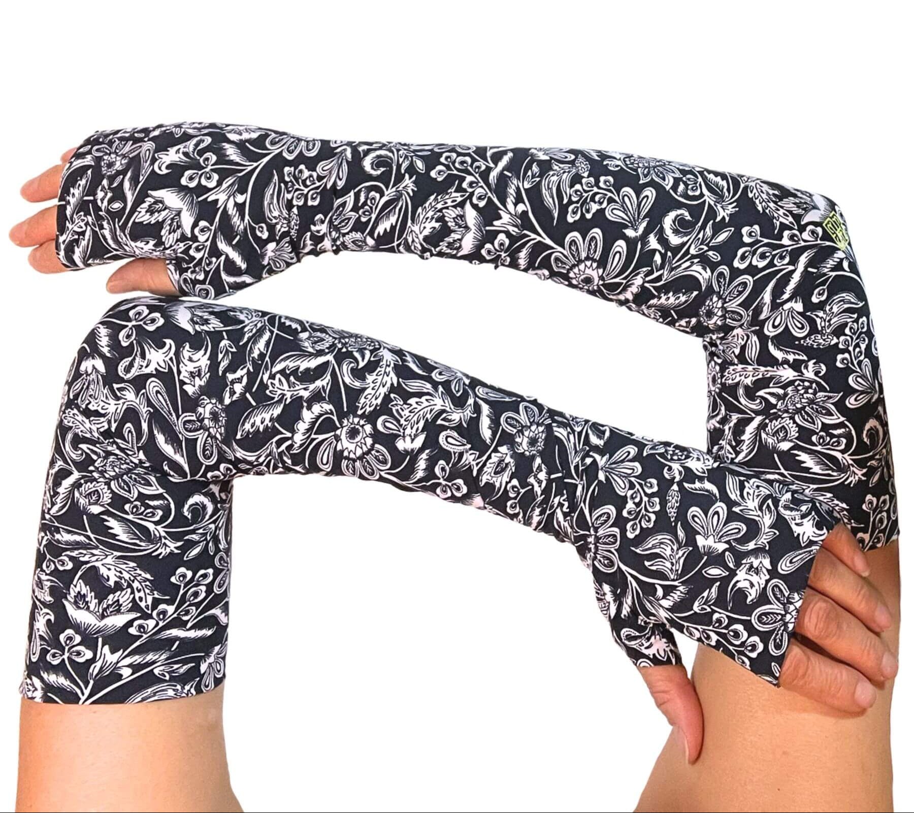 #color_navy floral