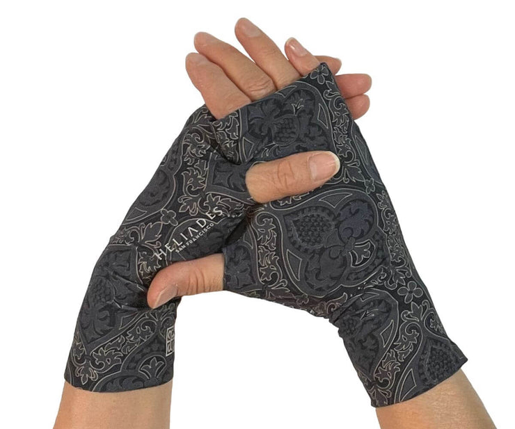 Gloves with Permanent Sun Protection, Fingerless One Size (Made to Order)